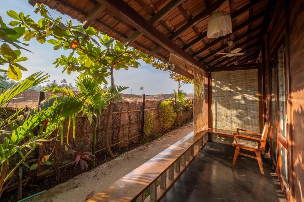 The Artist Cottages Morjim Dış mekan fotoğraf