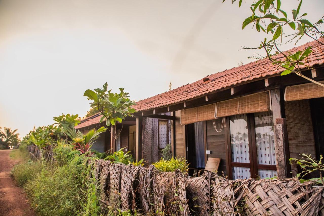 The Artist Cottages Morjim Dış mekan fotoğraf